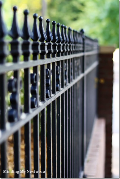 fence-detail
